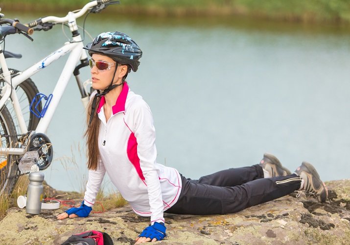 Estiramientos después del ciclismo. Una selección de ejercicios para ciclistas.