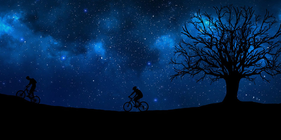 Ciclismo en la oscuridad>