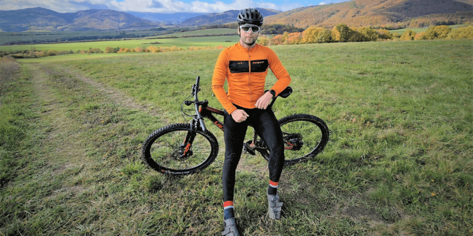 TEST: Scott Warm Hybrid RC. ¿Chaqueta de entretiempo o maillot largo aislado?>