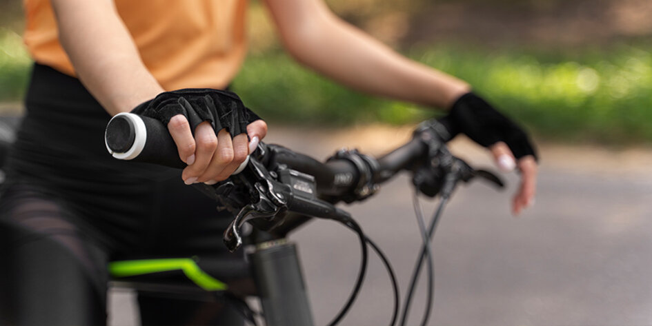 ¿Por qué (no) usar guantes de ciclismo?>