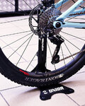 UNIOR stand - STAND - negro