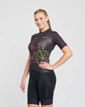 RIVANELLE jersey de manga corta - MAAPPI DARK LADY - negro/multicolor