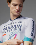 ALÉ jersey de manga corta - BAHRAIN VICTORIOUS 2025 - blanco/azul