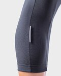 ALÉ Pantalón 3/4 con tirantes - WINTER - negro/amarillo